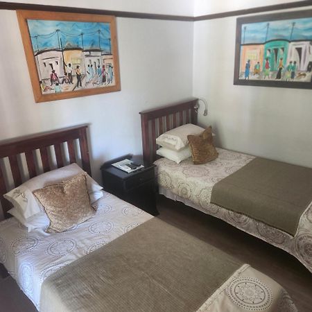 Beit Shalom Before Known As Best Little Guesthouse Oudtshoorn Luaran gambar