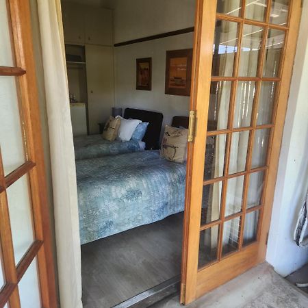 Beit Shalom Before Known As Best Little Guesthouse Oudtshoorn Luaran gambar
