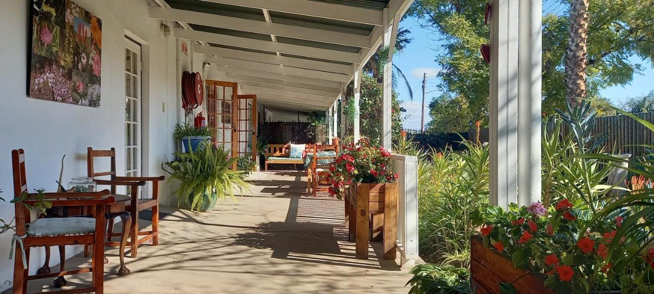 Beit Shalom Before Known As Best Little Guesthouse Oudtshoorn Luaran gambar