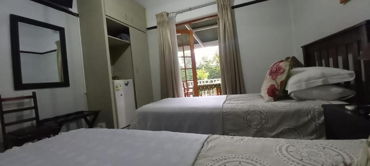 Beit Shalom Before Known As Best Little Guesthouse Oudtshoorn Luaran gambar