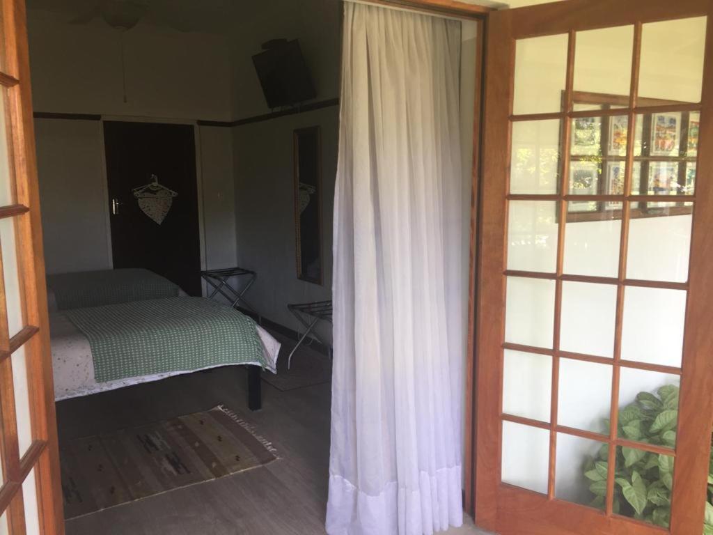Beit Shalom Before Known As Best Little Guesthouse Oudtshoorn Luaran gambar